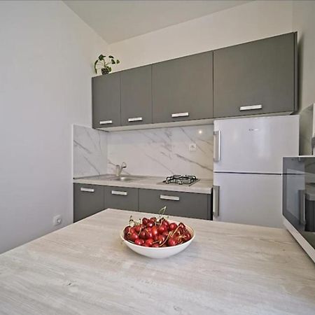 Apartment Vita Postira Eksteriør bilde