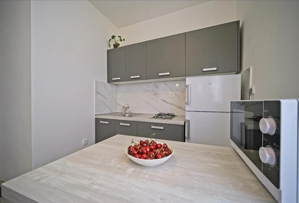 Apartment Vita Postira Eksteriør bilde