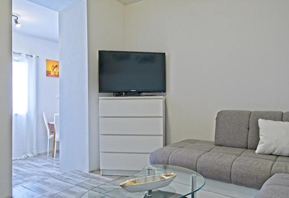 Apartment Vita Postira Eksteriør bilde